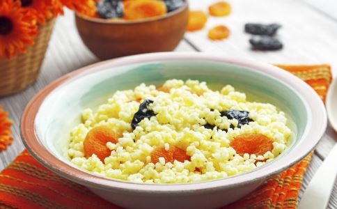 男子受伤被困山崖 消防官兵抬下山来|xingkong体育官网登录(图4) 星空官网登录